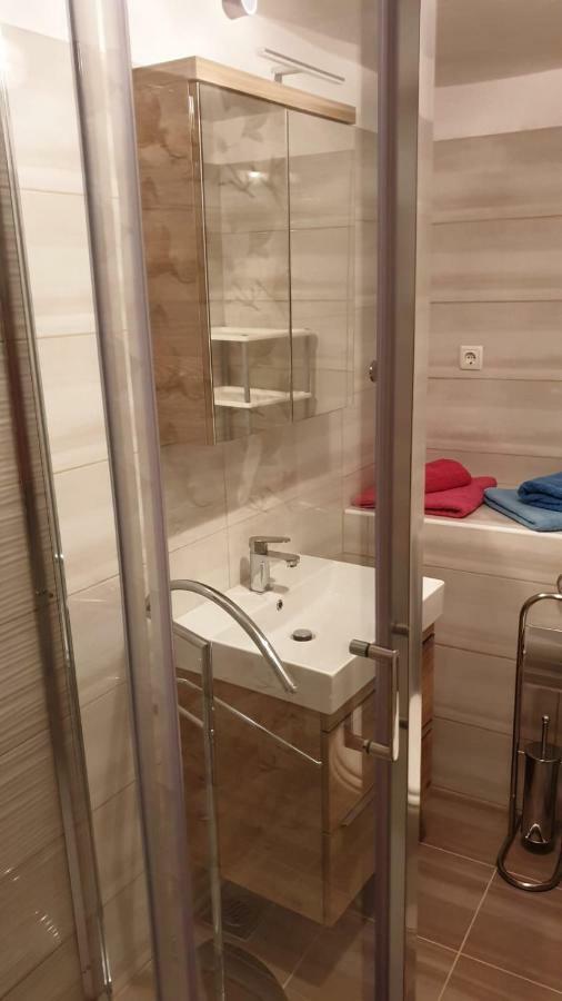 Apartmani Slavica Раб Екстериор снимка