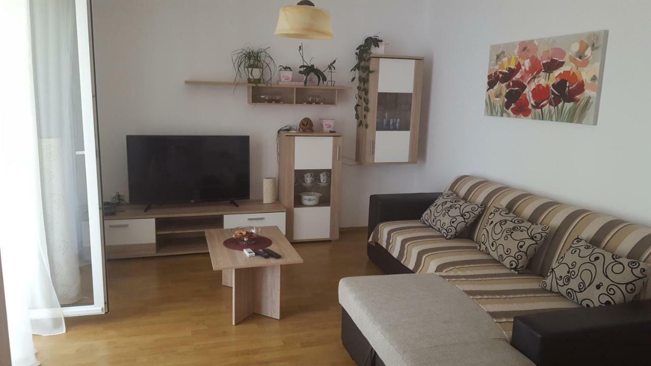Apartmani Slavica Раб Екстериор снимка