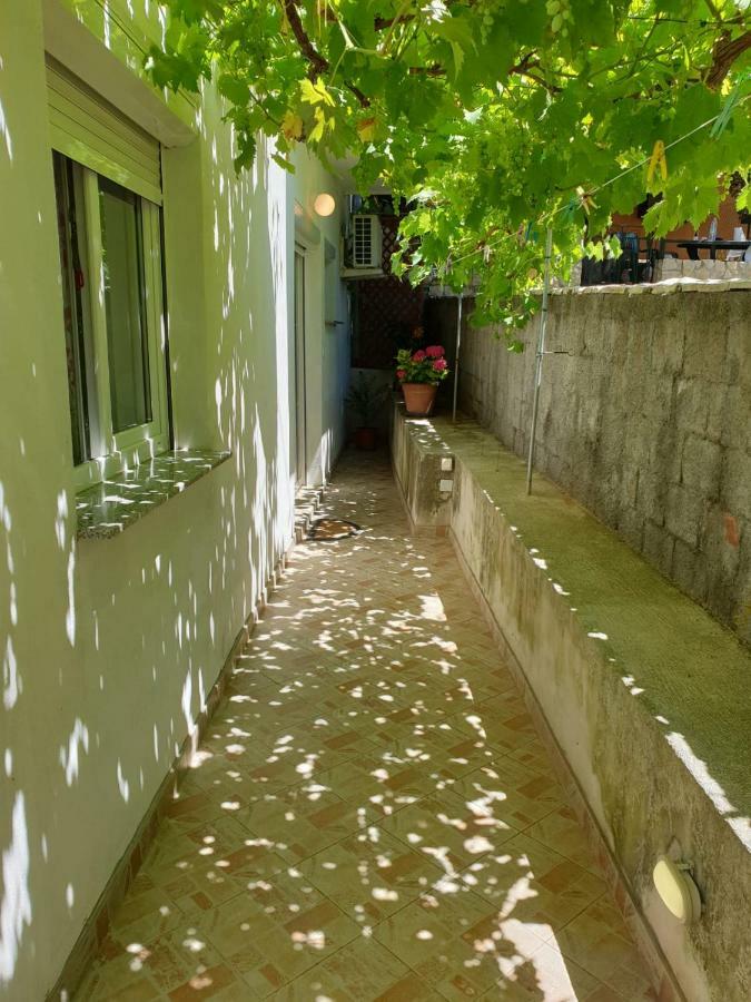 Apartmani Slavica Раб Екстериор снимка