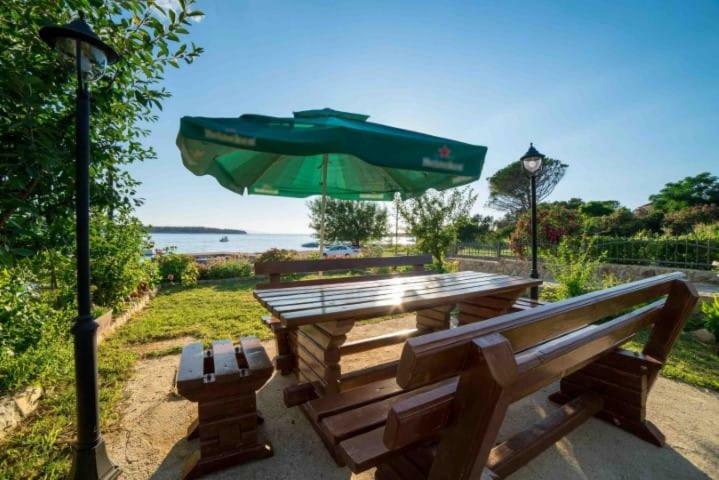 Apartmani Slavica Раб Екстериор снимка